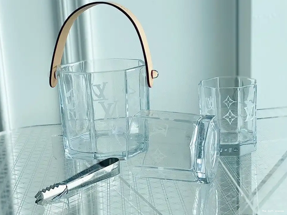DRINKS SET LV CUSTOM 0617
